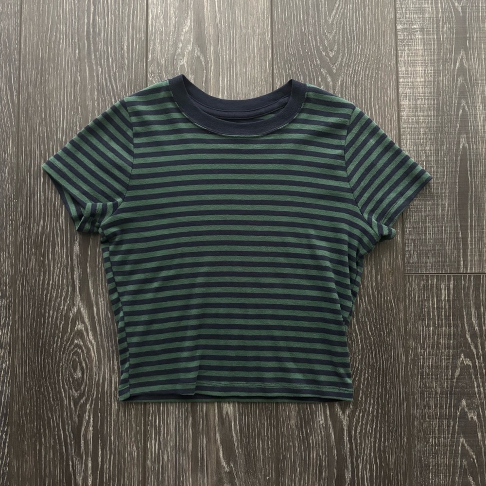 Hollister Tee